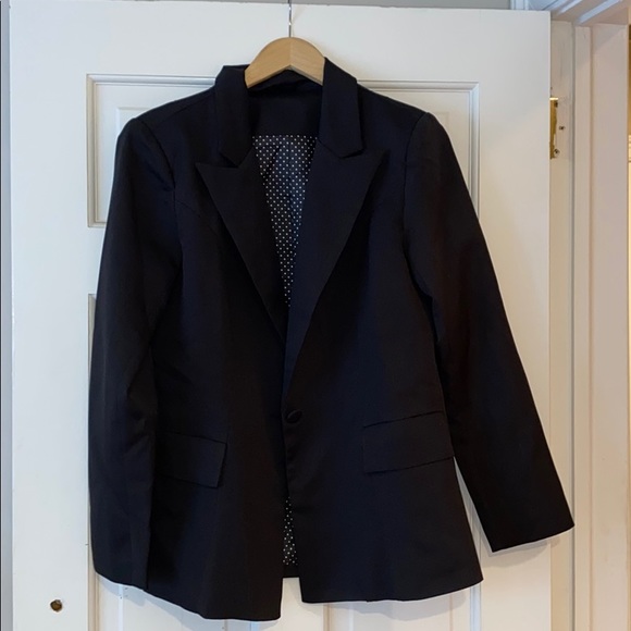 Blazer - Picture 1 of 6